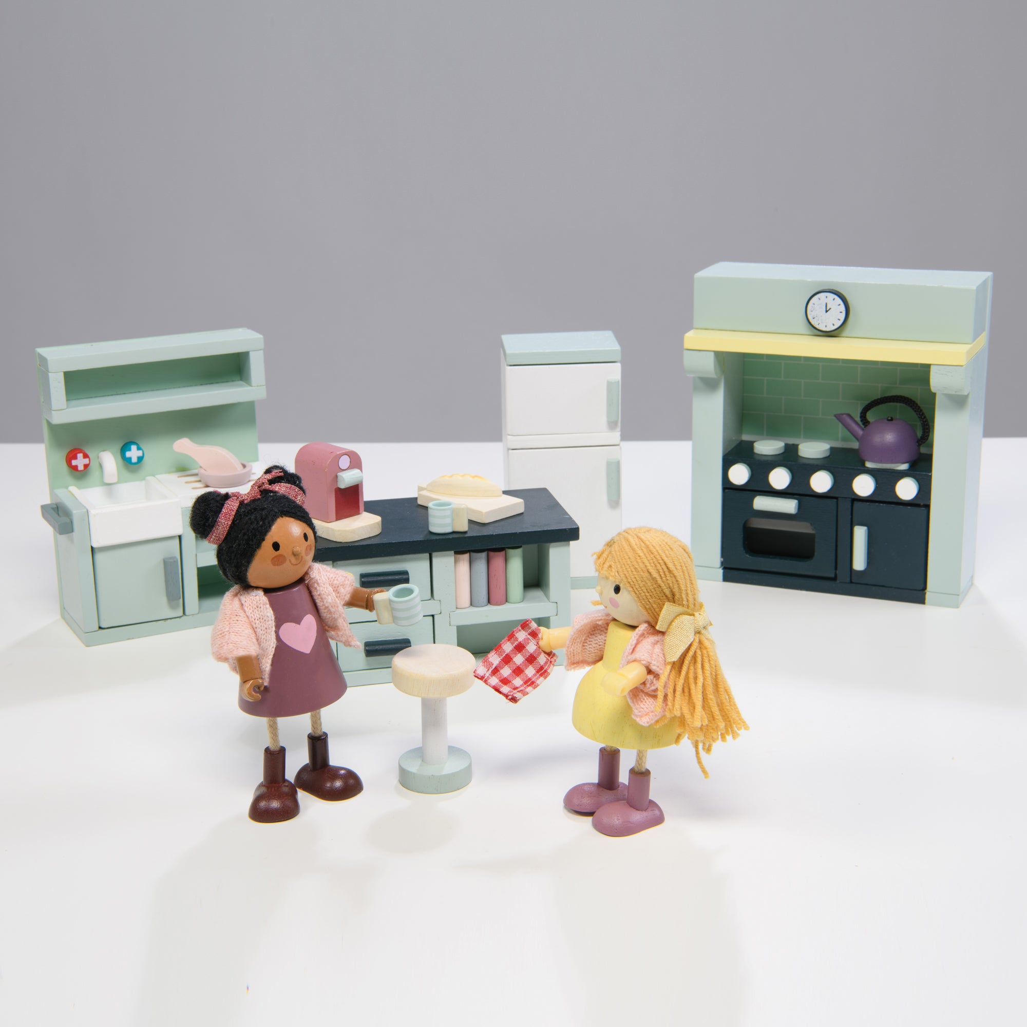 Dolls House Kitchen Furniture – Tender Leaf